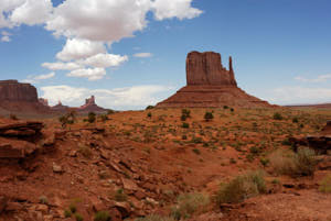 monument valley<br>NIKON D200, 20 mm, 100 ISO,  1/350 sec,  f : 8 , Distance :  m
